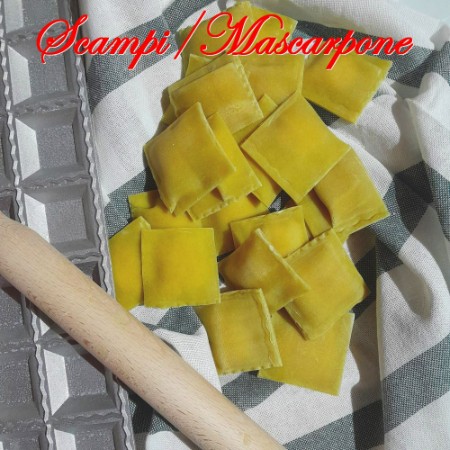 122. Ravioli aux scampi mascarpone et citron (18 pièces)  (* 17pcs)
